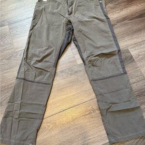 Kuhl Men's Tan Cargo Pants